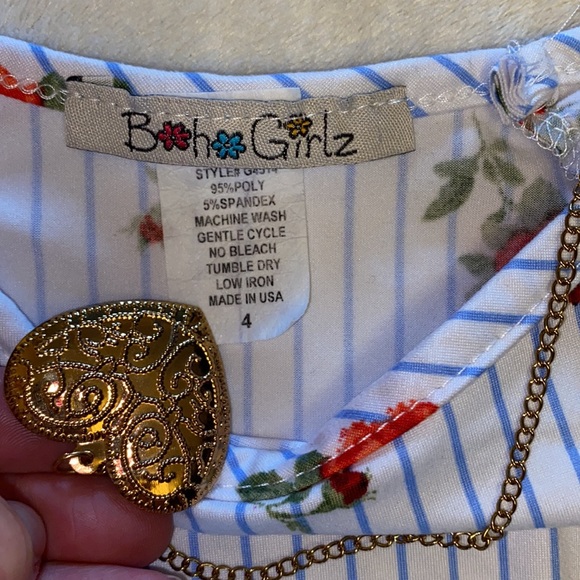 Boho Girlz Striped Top with Tie & Necklace - Picture 5 of 6